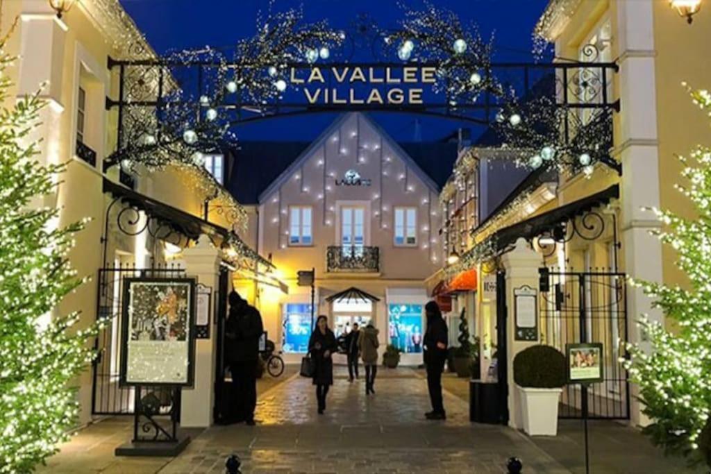 Sejour En Famille Ou Amis A Disneyland & Paris Lognes Luaran gambar